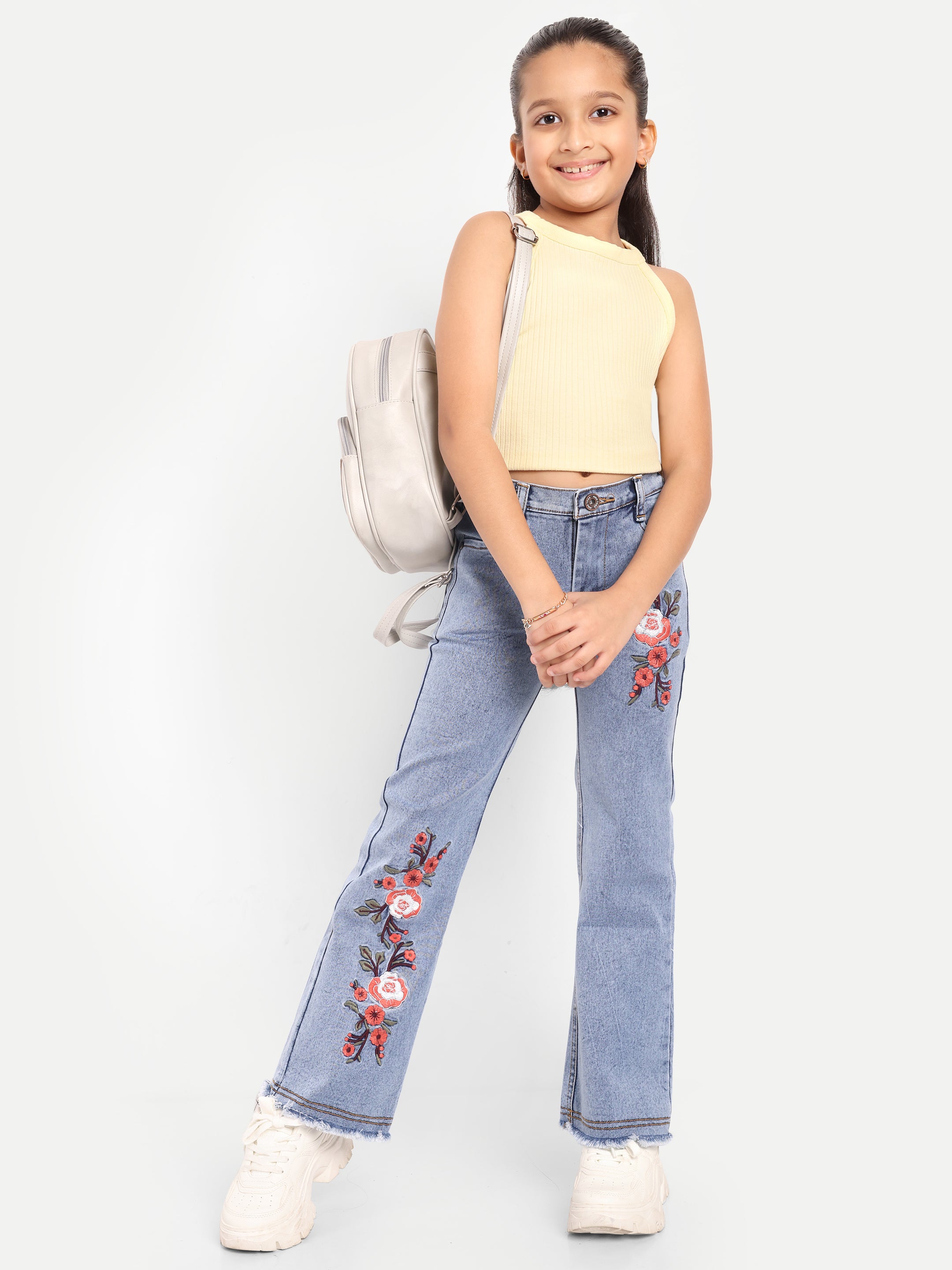Stretchable Flared Jeans with Flower Embroidery
