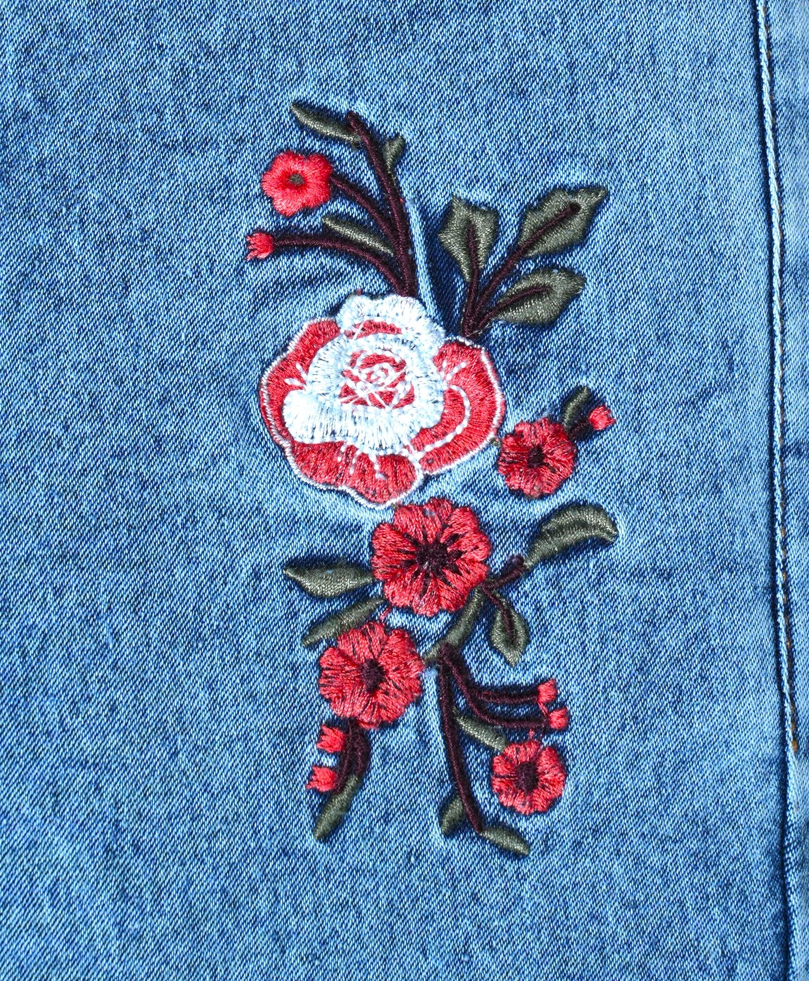 Stretchable Flared Jeans with Flower Embroidery