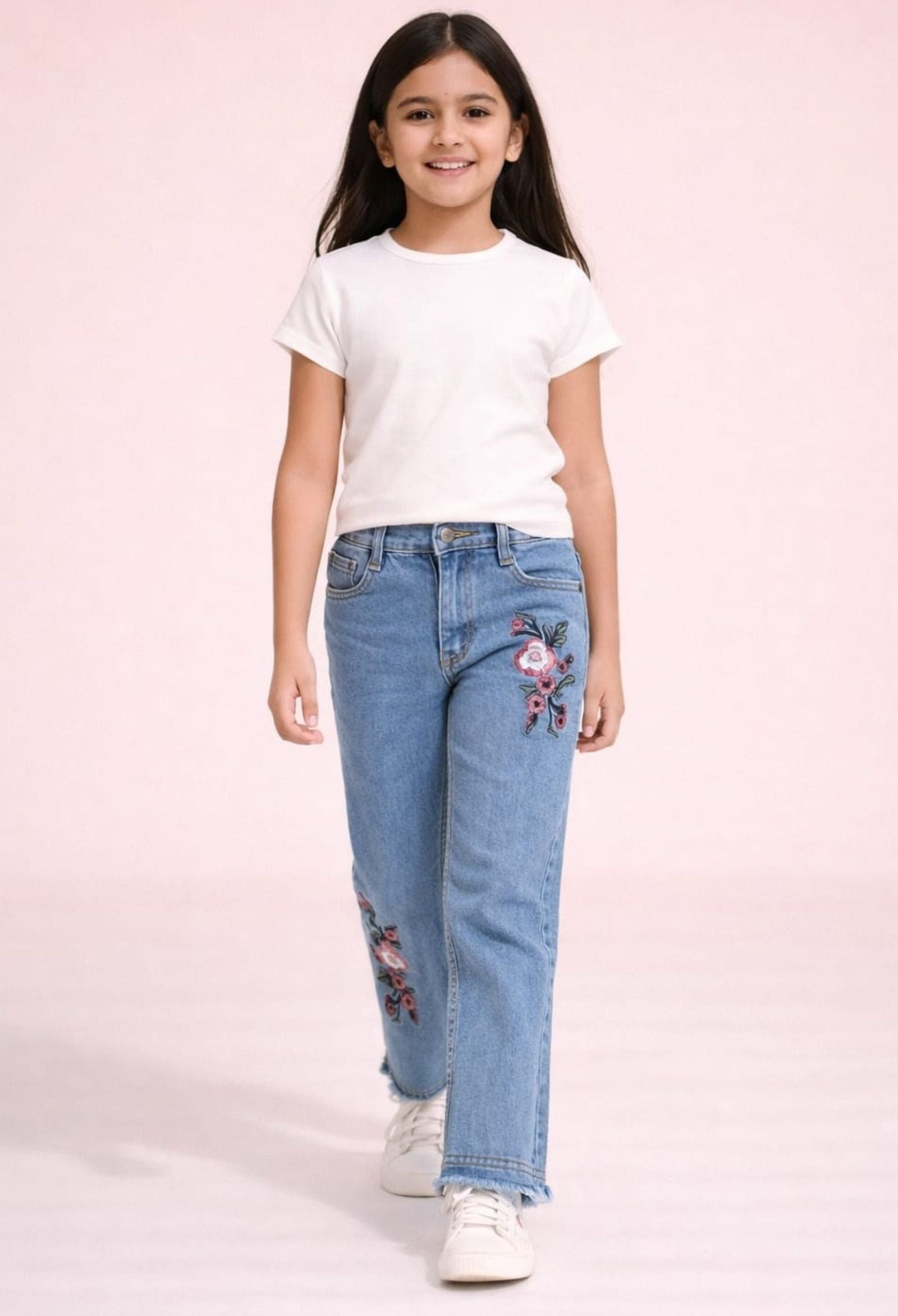 Stretchable Flared Jeans with Flower Embroidery