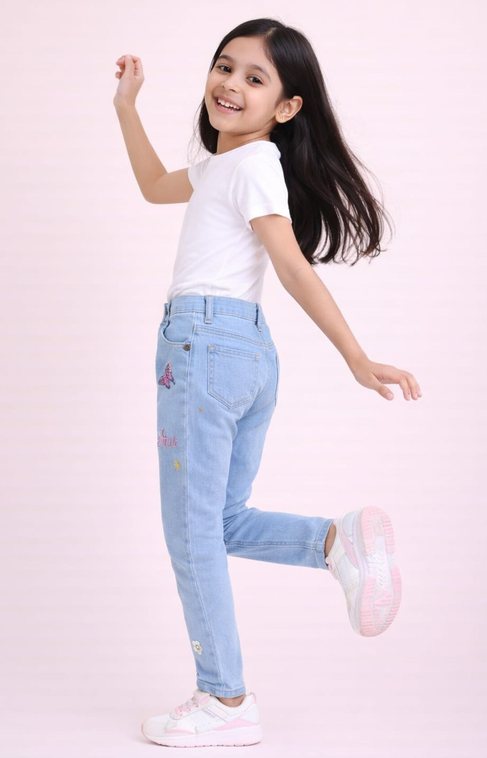 Stretchable Narrow Jeans with All Over Embroidery