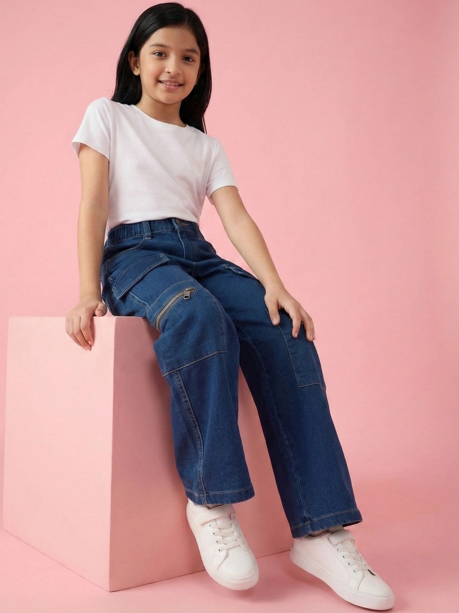 Cotton Denim Relaxed Fit Cargo Style Stretchable Jeans - Blue