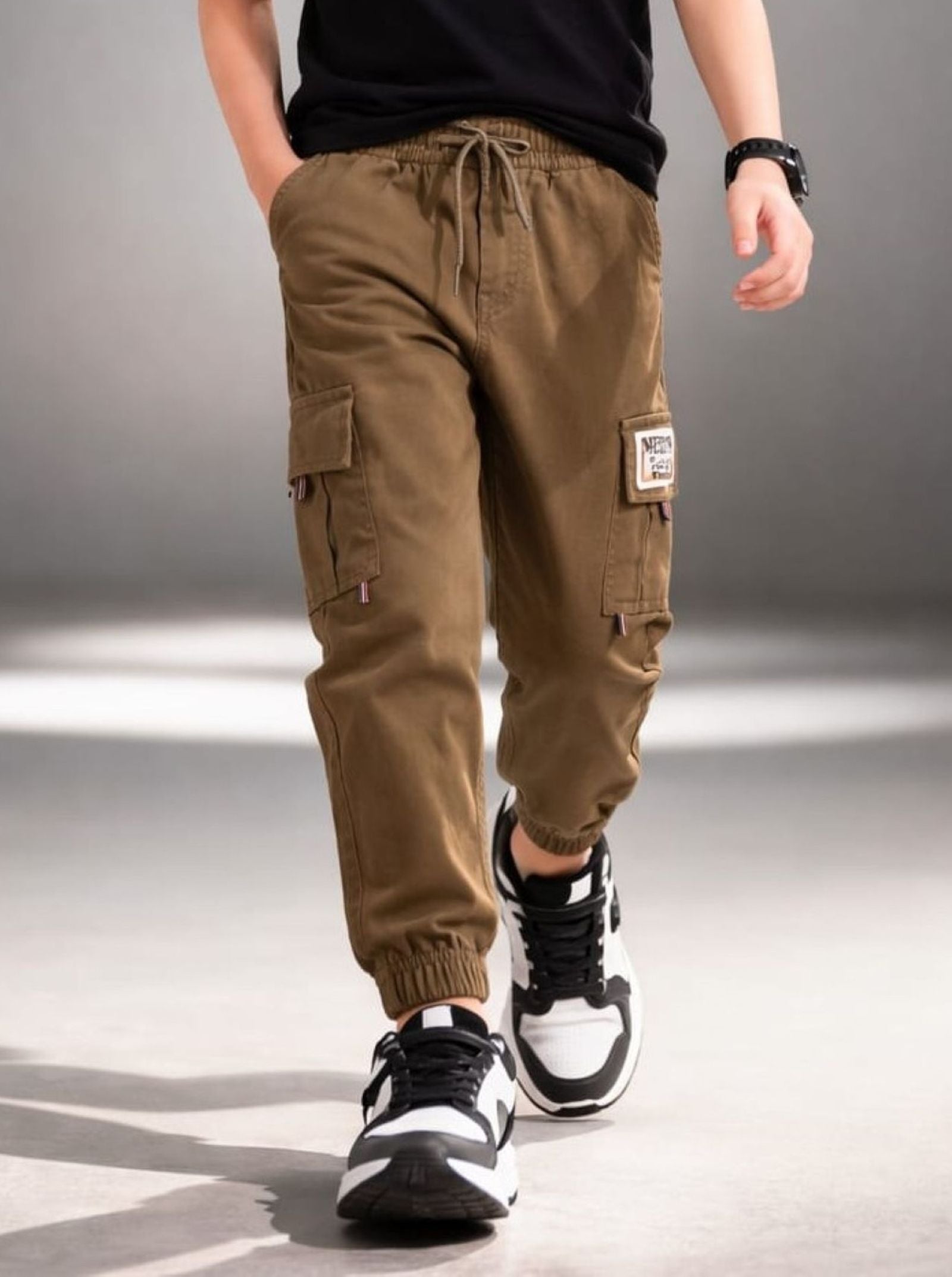 Cotton Woven Cargo Pants with Side Pockets - Brown