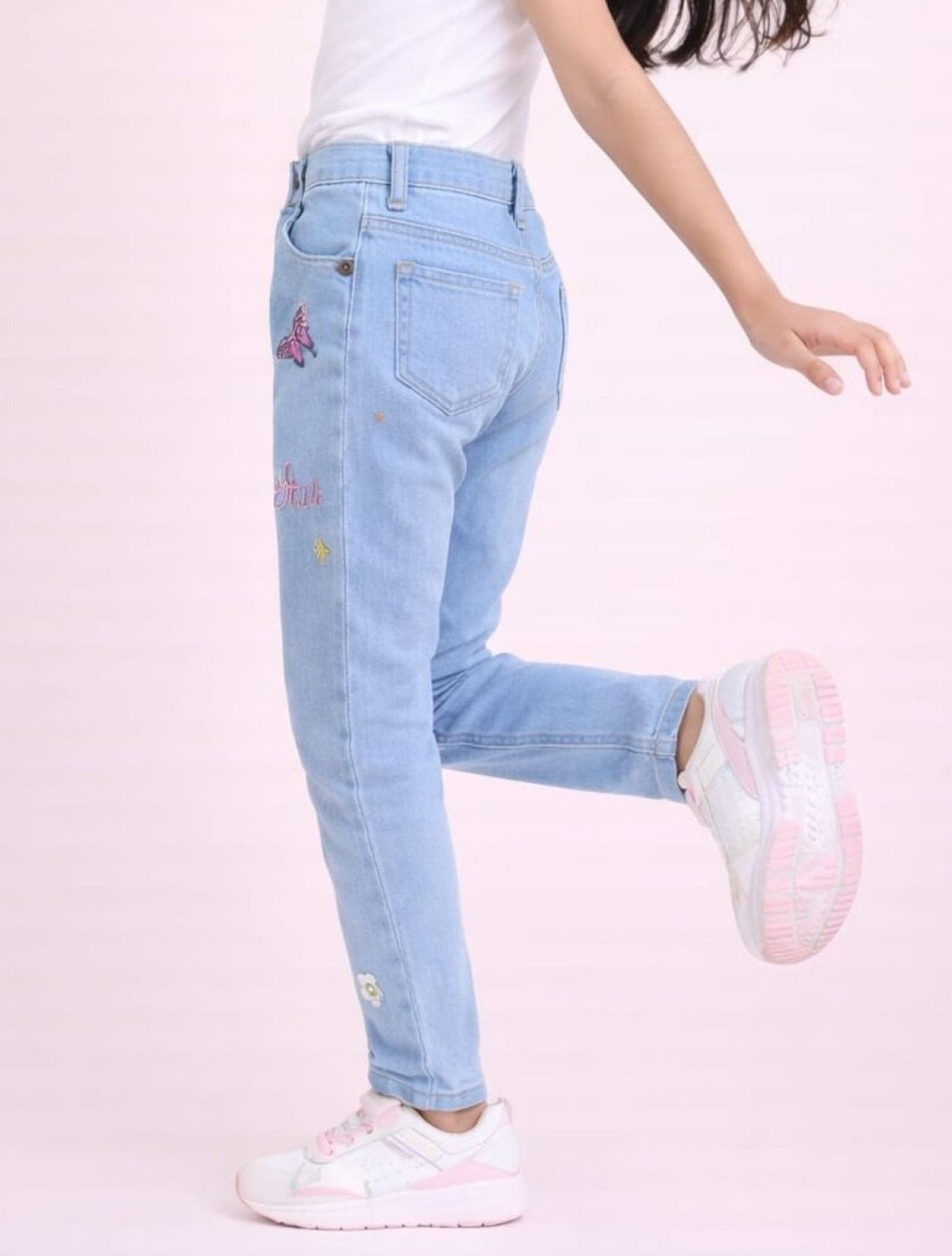 Stretchable Narrow Jeans with All Over Embroidery