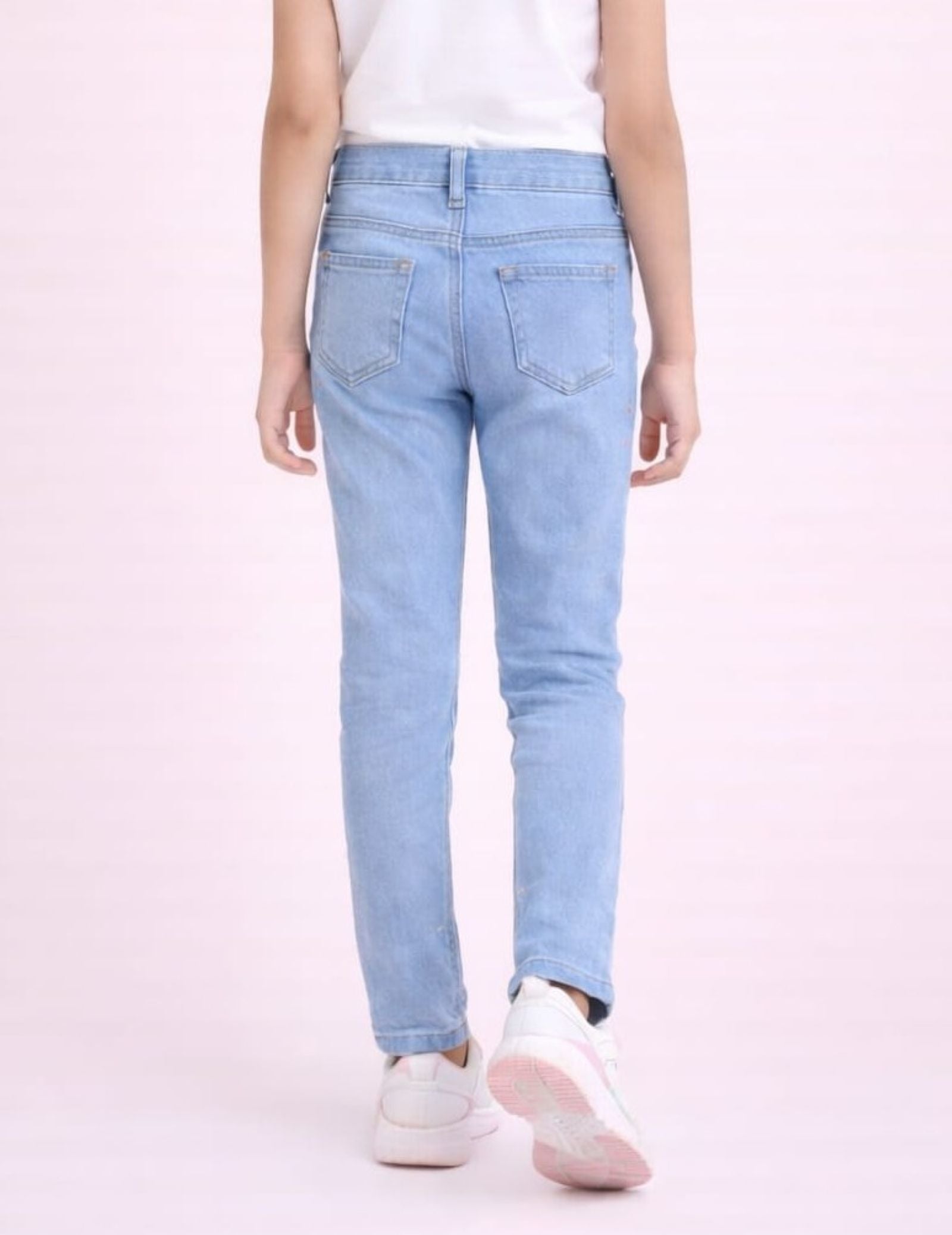 Stretchable Narrow Jeans with All Over Embroidery