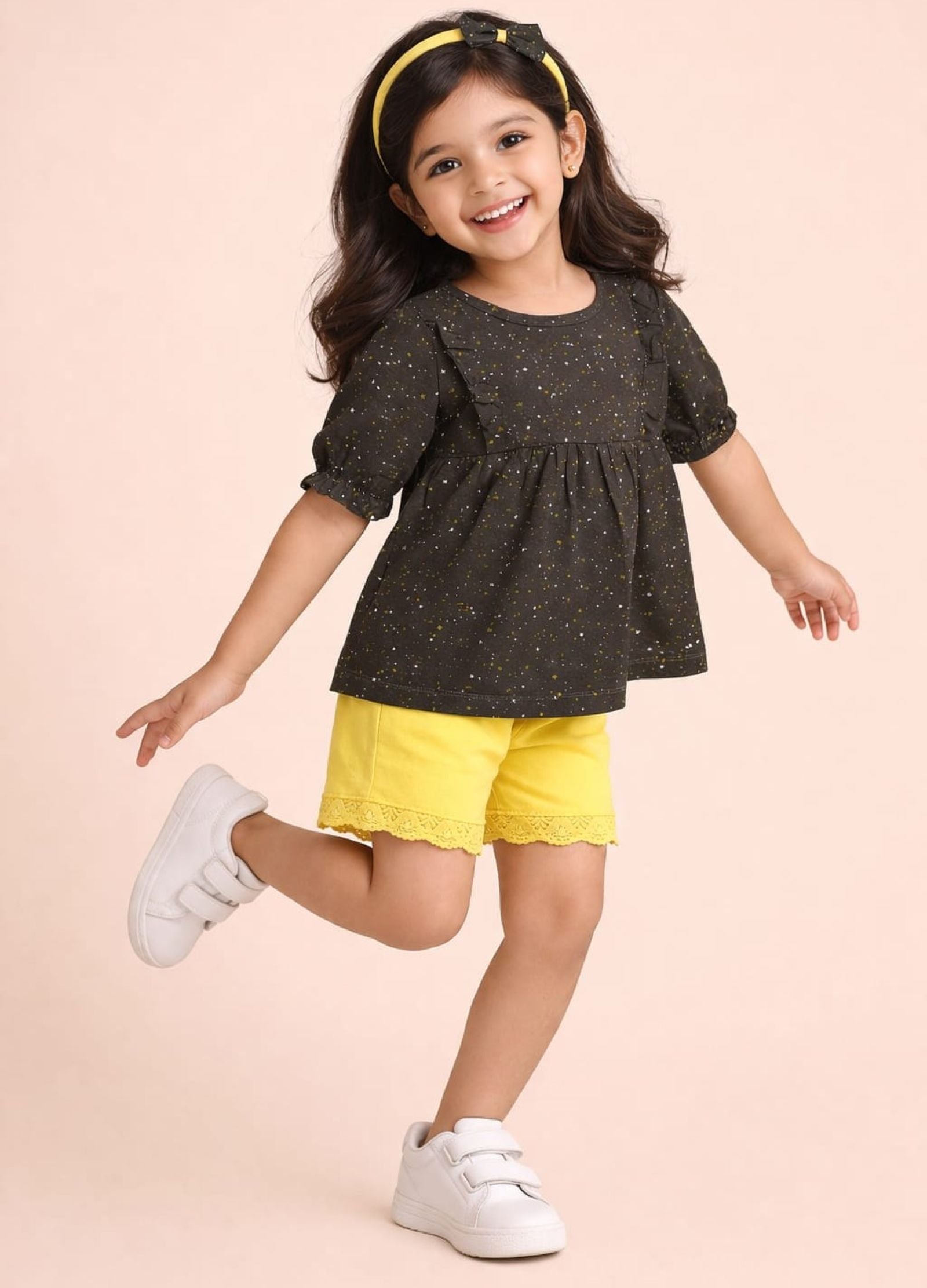 Girls Stars Printed Peplum Top with Shorts and Hairband