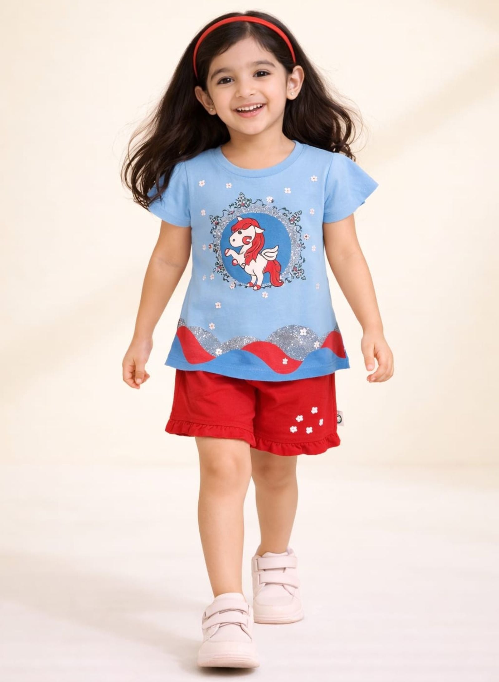 Girls Glitter Printed Tee with Frilled Shorts B.